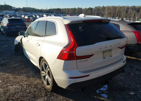2020 Volvo Xc60 T5 Momentum z USA, uszkodzony, nr VIN YV4102DK6L1489477